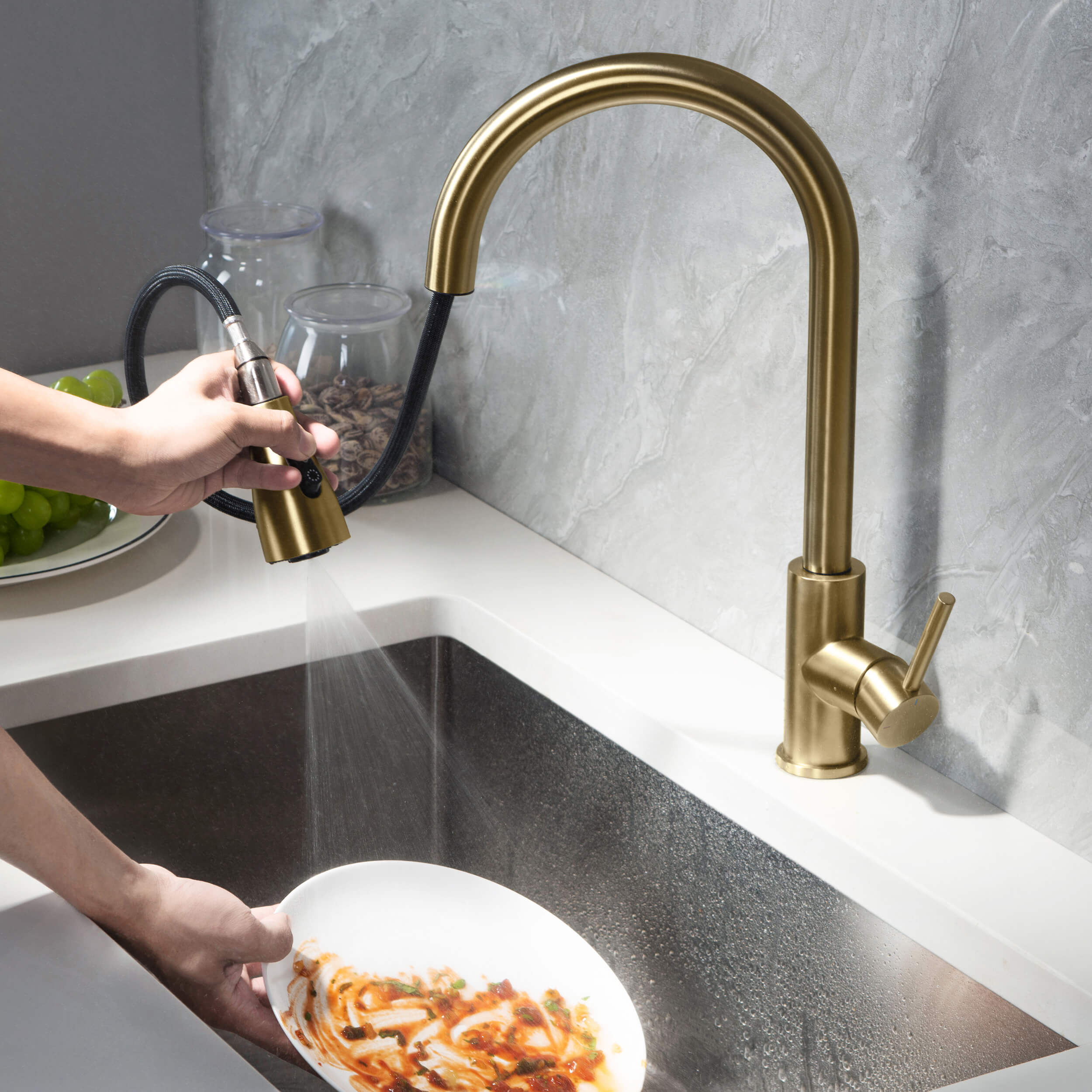 Single Handle Pull Down Kitchen Faucet - F102