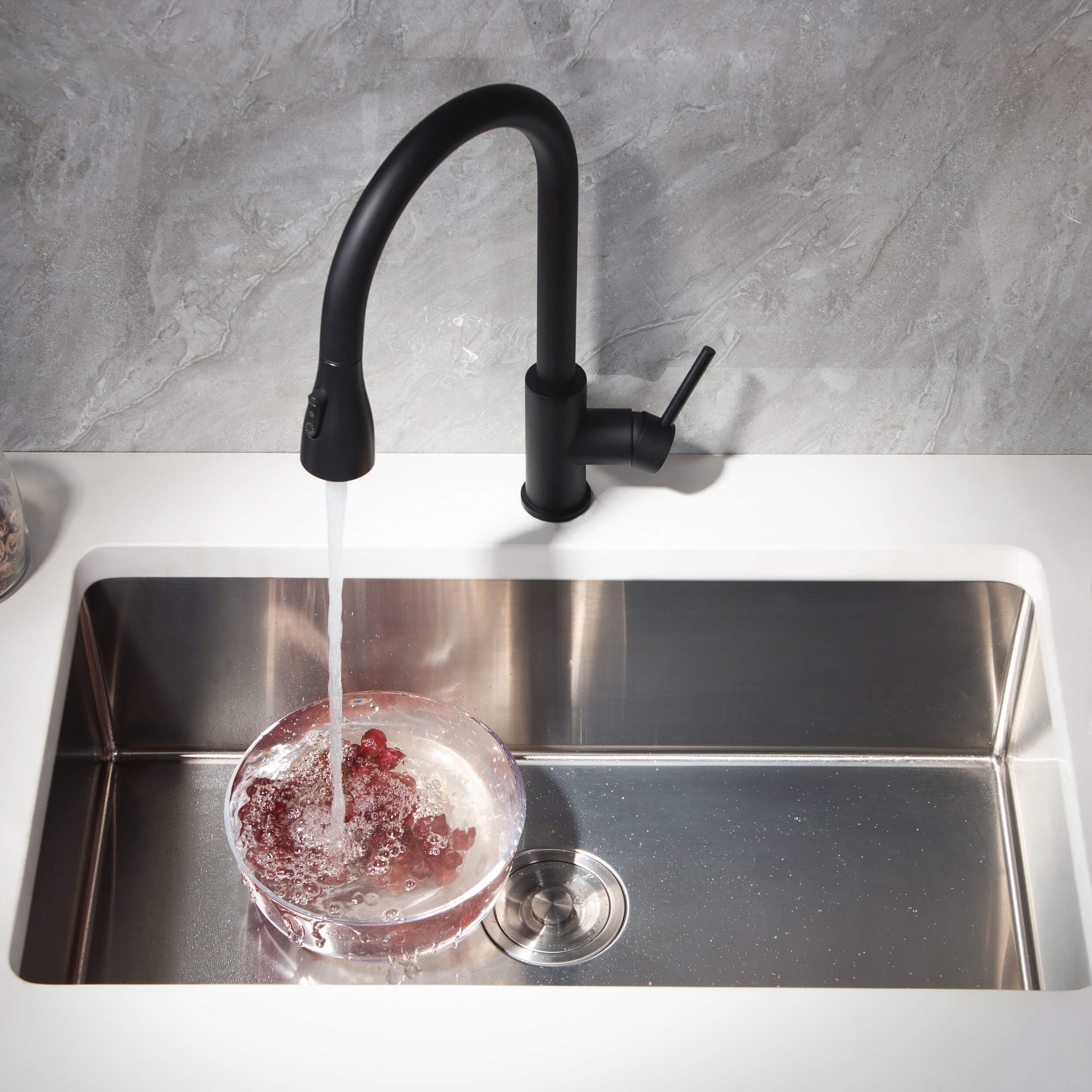 Single Handle Pull Down Kitchen Faucet - F102