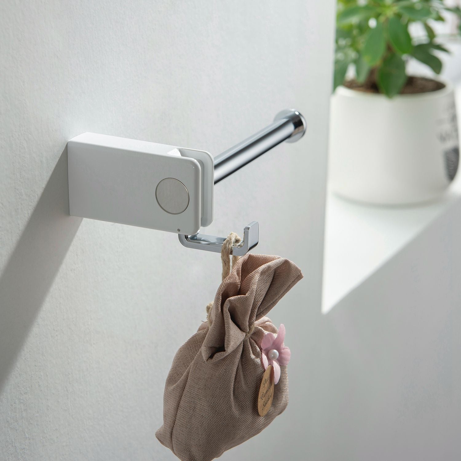 Bathroom Hardware Accessory Wall Mounted Tissue Holder includes Hook KBA1002