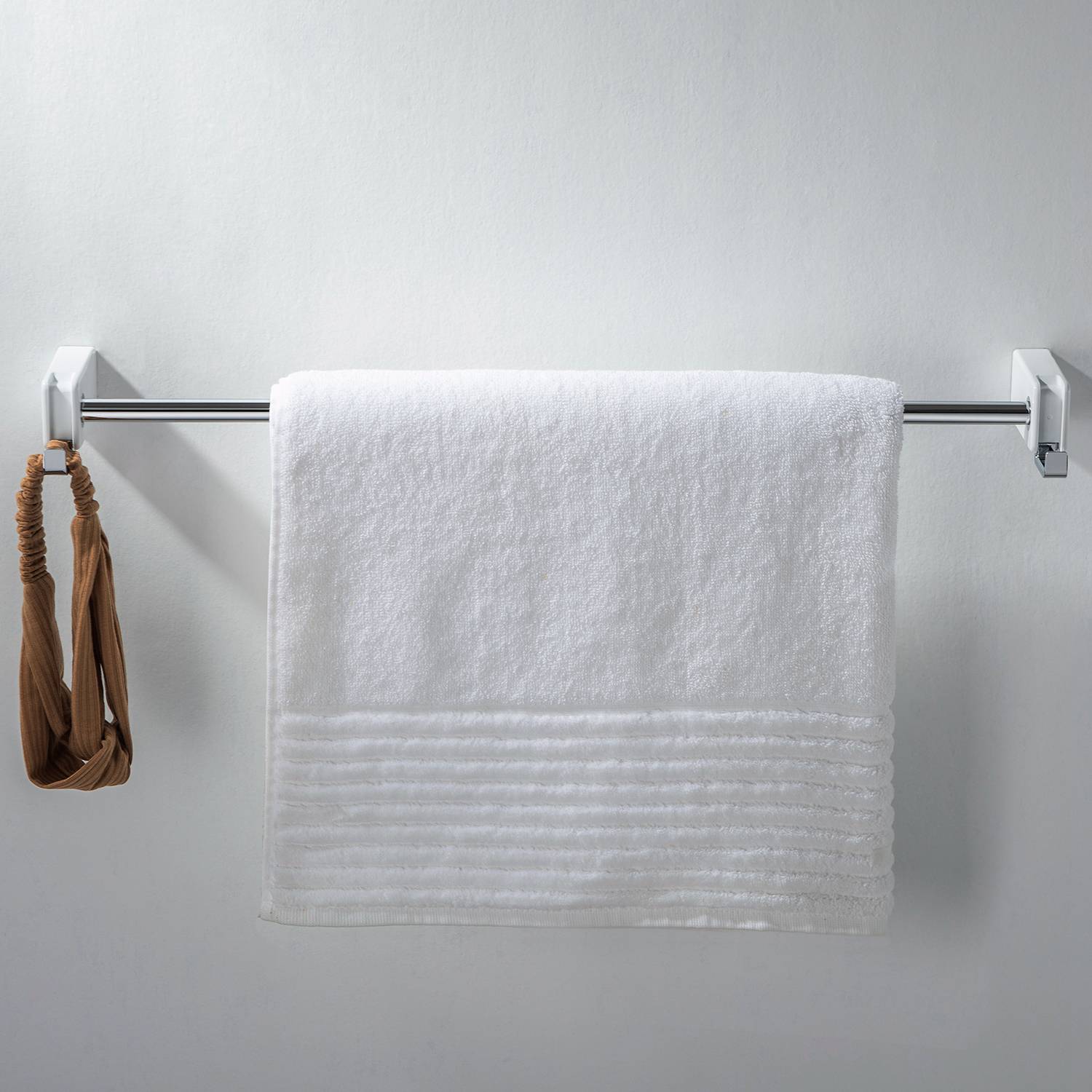 Bathroom Hardware Accessory Towel Wall Mounted Towel Bar with Hook KBA1003