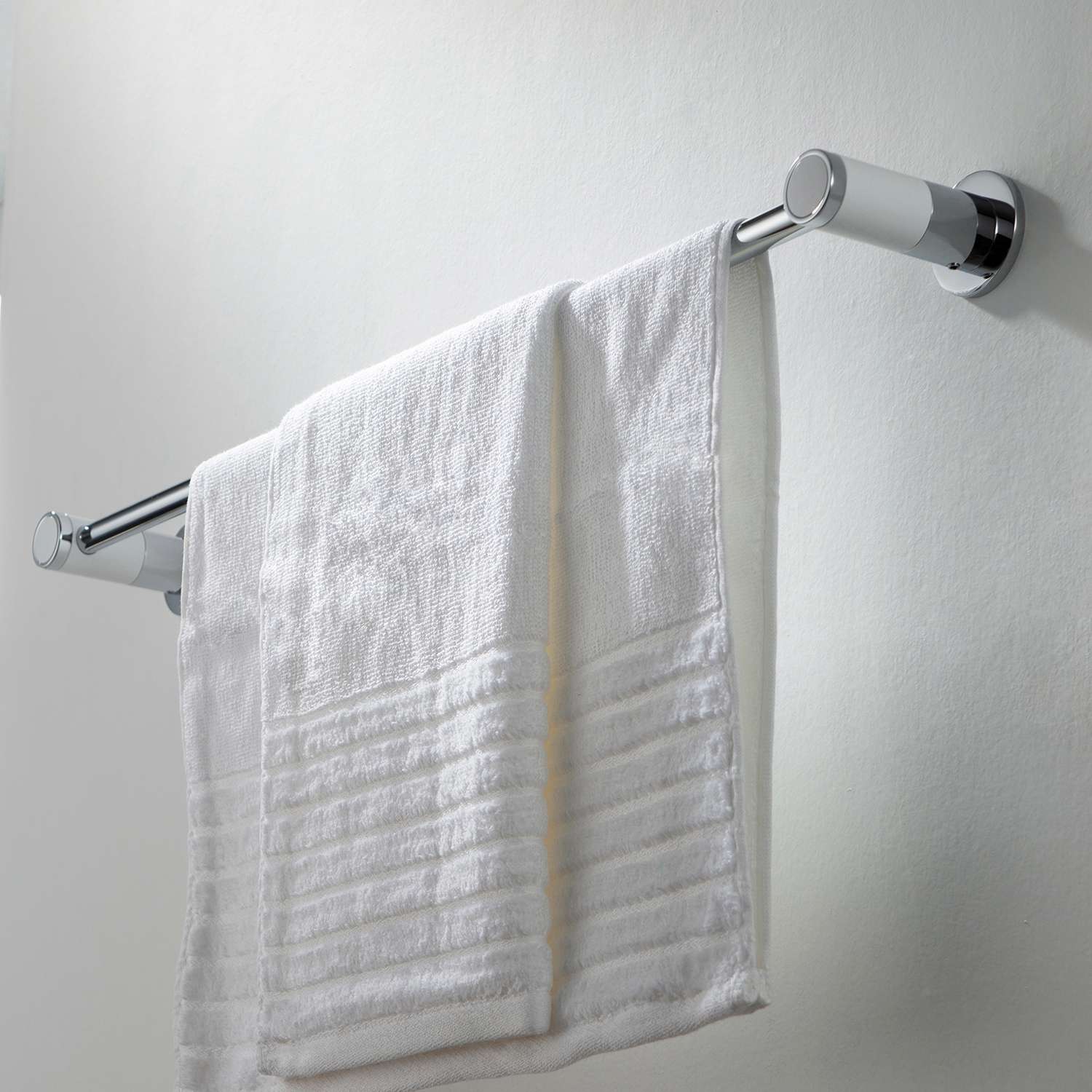 Bathroom Hardware Accessory Wall Mounted Towel Bar KBA1104
