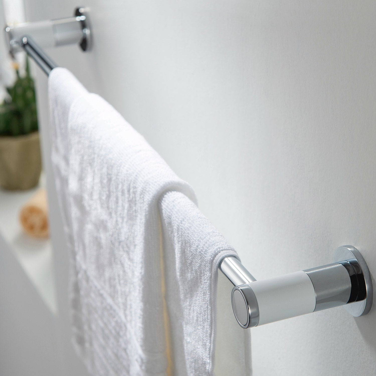 Bathroom Hardware Accessory Wall Mounted Towel Bar KBA1104