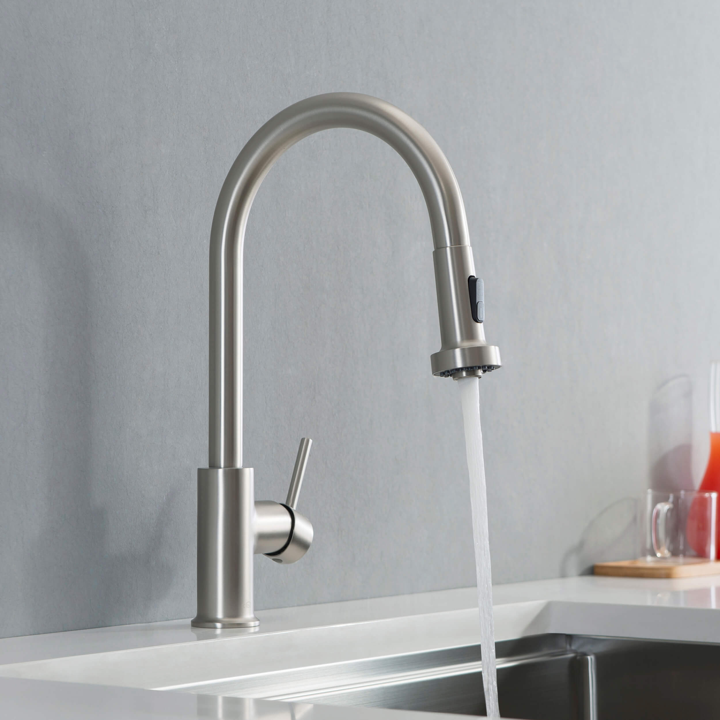 Casa Single Handle Pull Down Kitchen Sink Faucet - KKF2002