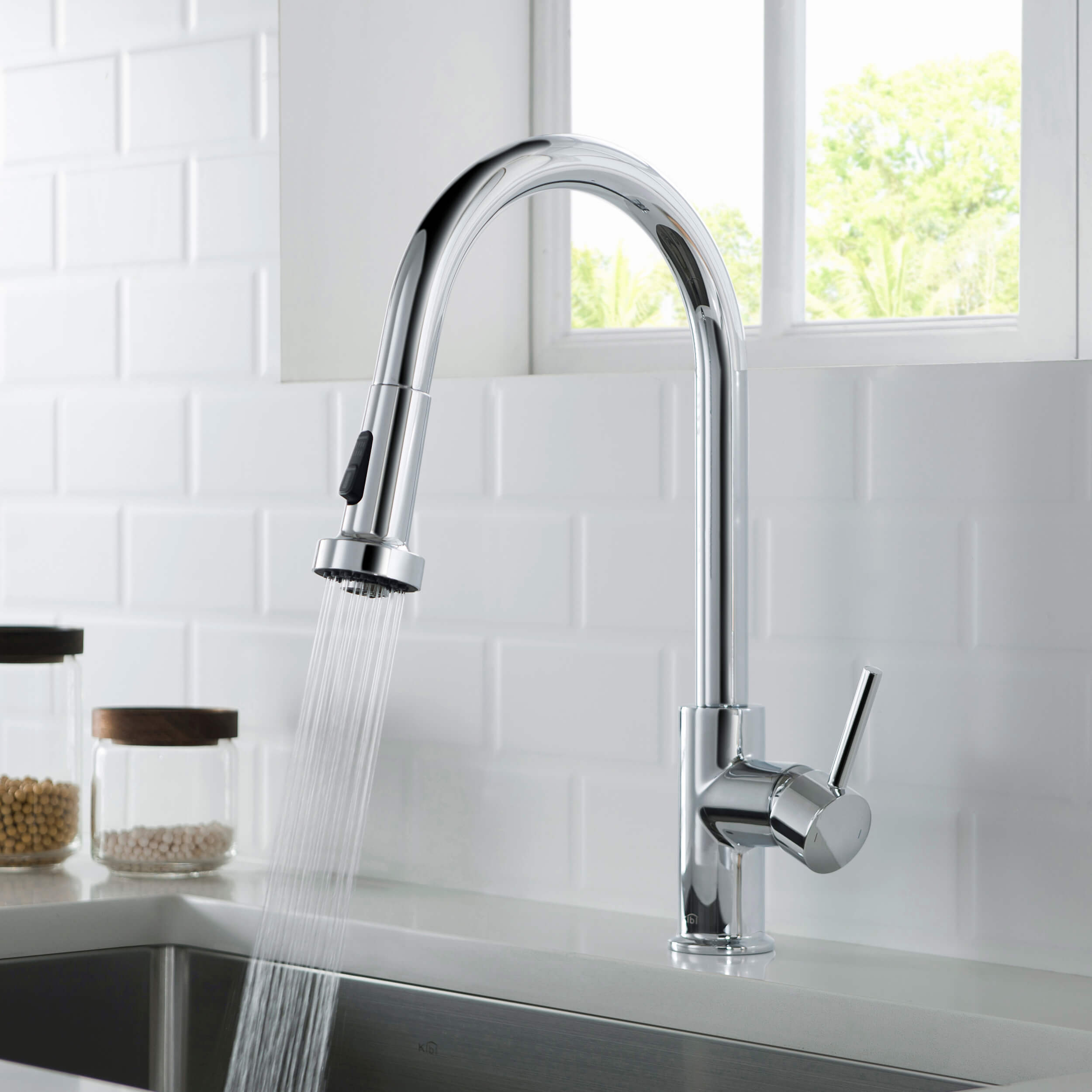 Casa Single Handle Pull Down Kitchen Sink Faucet - KKF2002