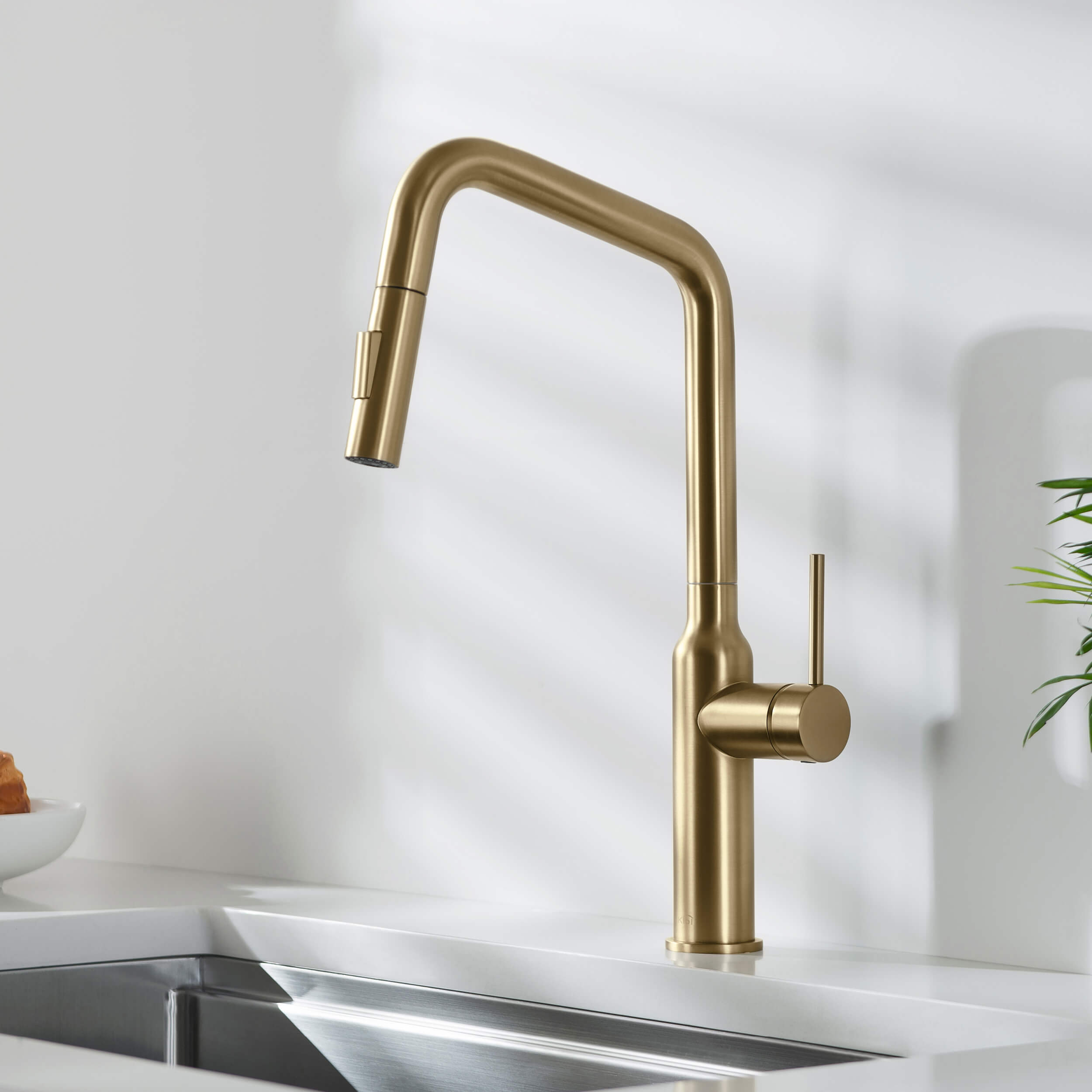 Macon Single Handle Pull Down Kitchen Sink Faucet - KKF2007