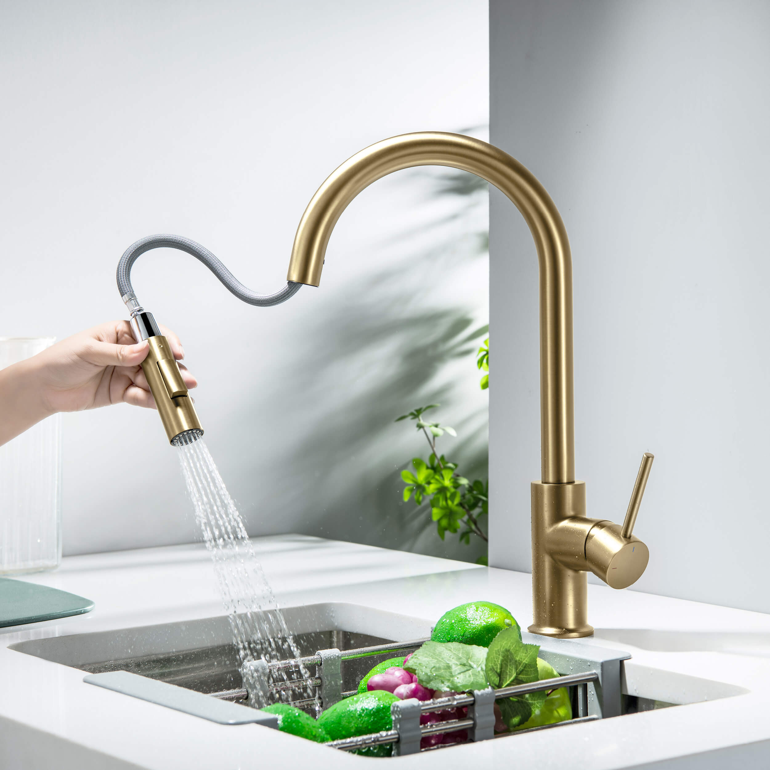 Circular Single Handle Pull Down Kitchen Faucet - KKF2013