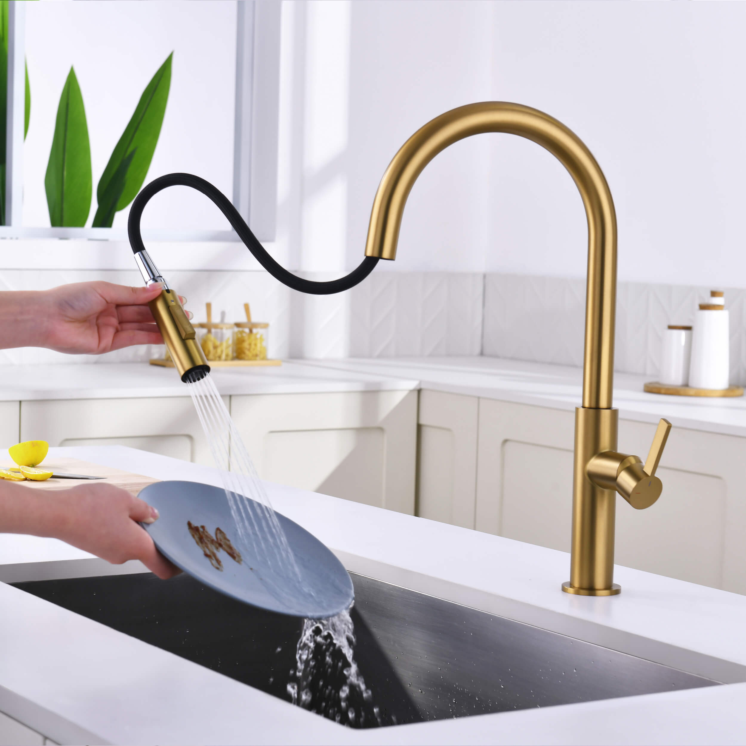 Novo Single Handle Pull Down Kitchen Faucet - KKF2019