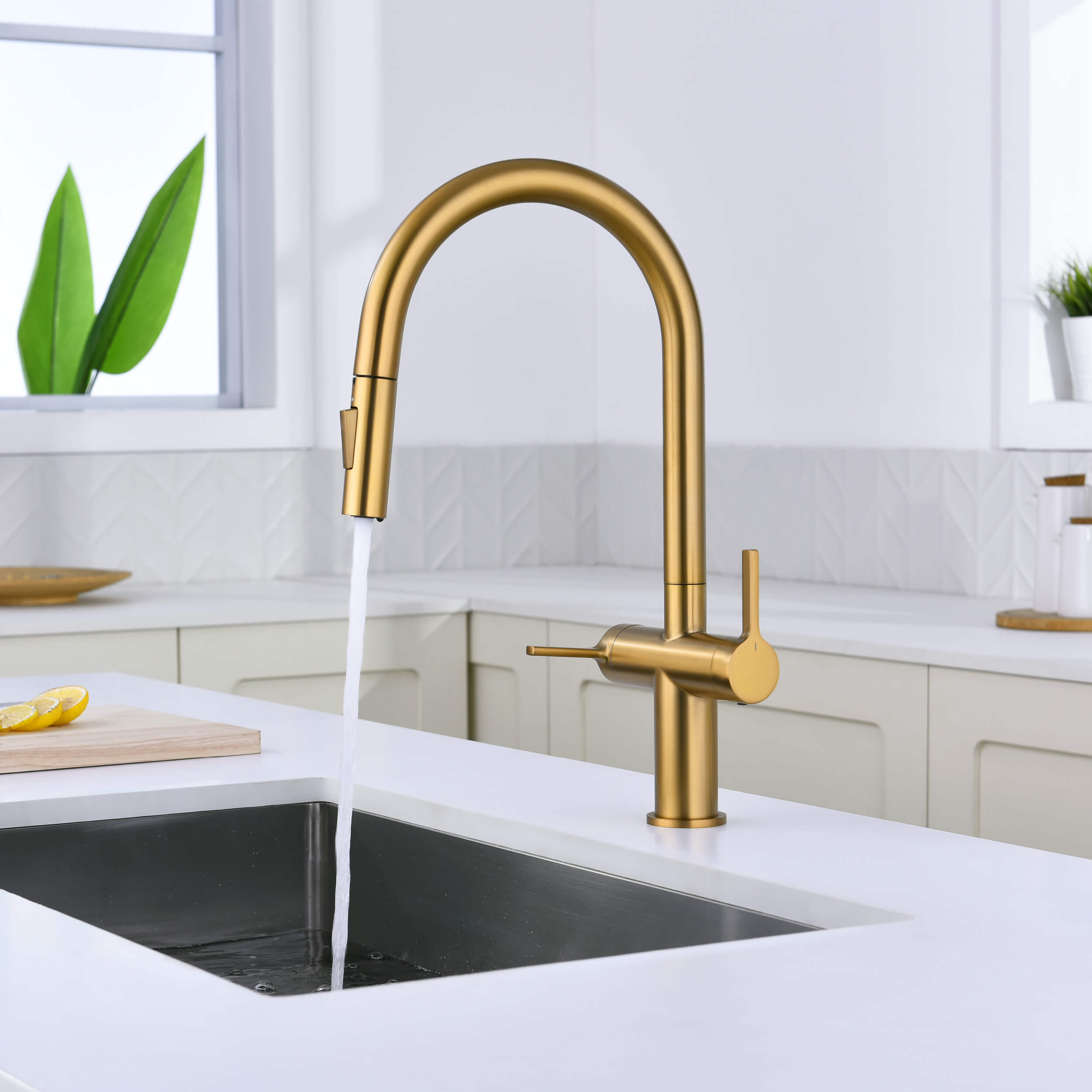 Novo Single Hole Two Handle Pull Down Kitchen Faucet - KKF2020