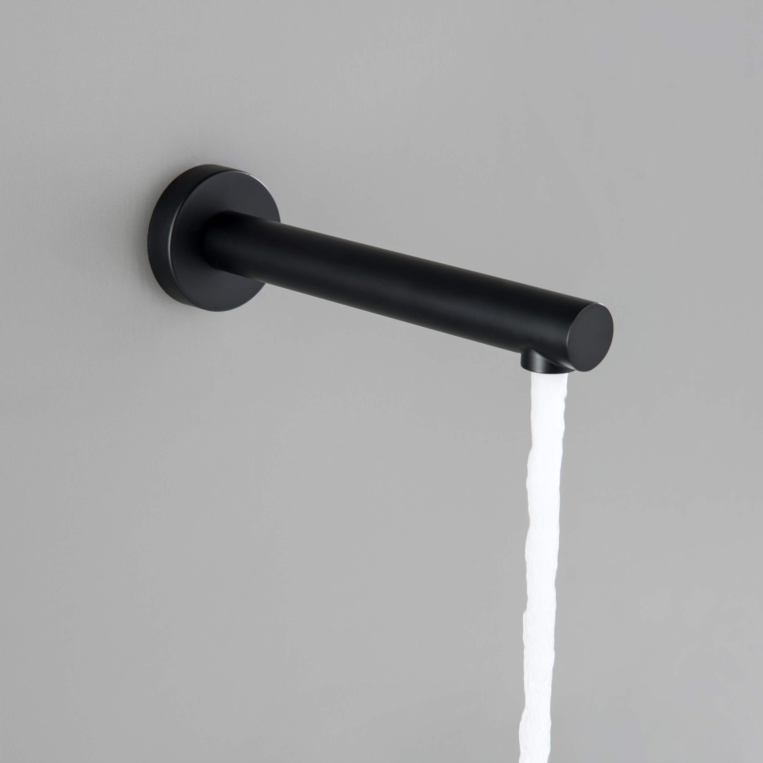 Circular Premium Tub Spout - TS100
