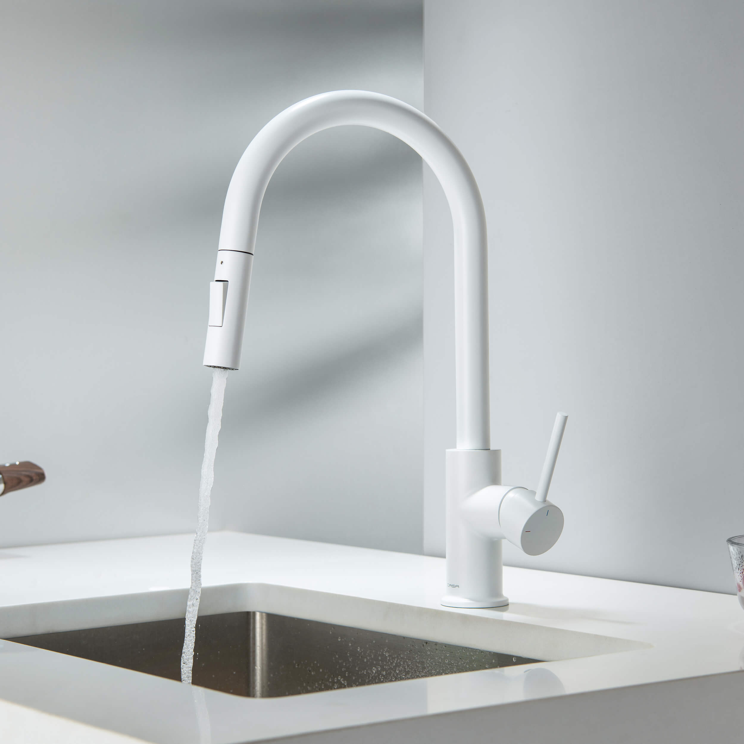 Circular Single Handle Pull Down Kitchen Faucet - KKF2013