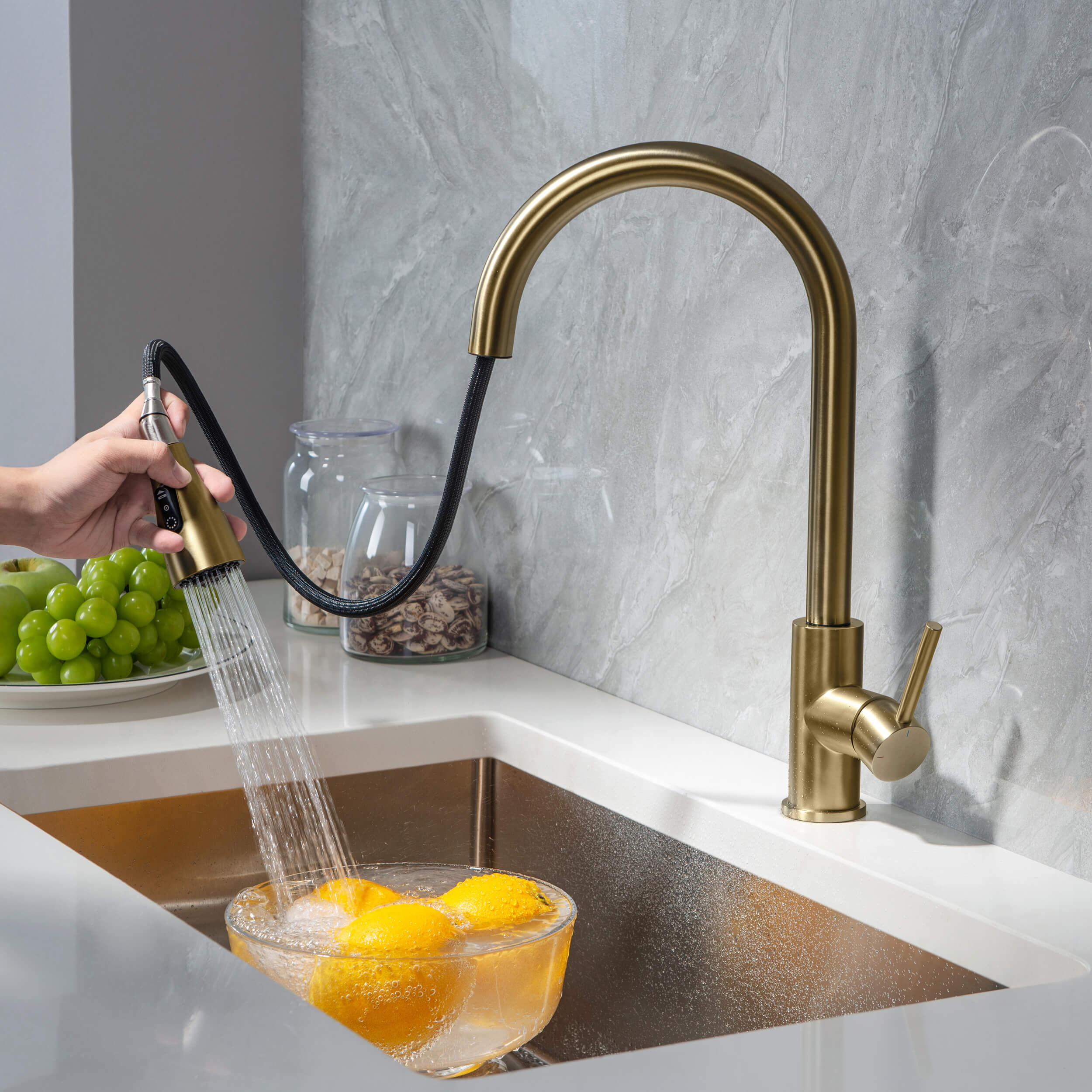 Single Handle Pull Down Kitchen Faucet - F102