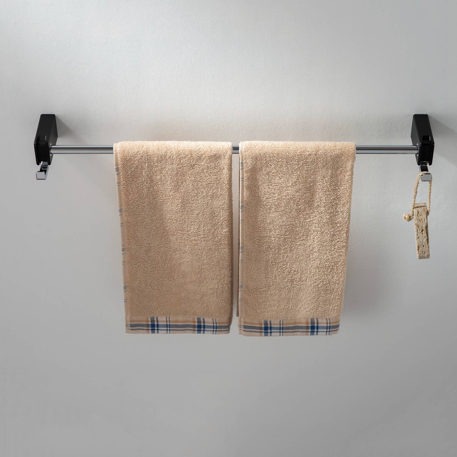 Bathroom Hardware Accessory Towel Wall Mounted Towel Bar with Hook KBA1003