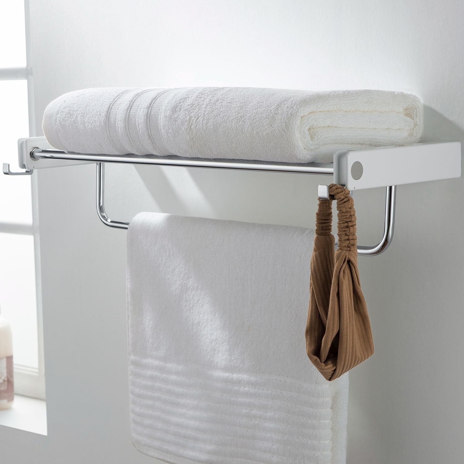 Bathroom Hardware Accessory Wall Mounted Towel Rack with Hook KBA1004
