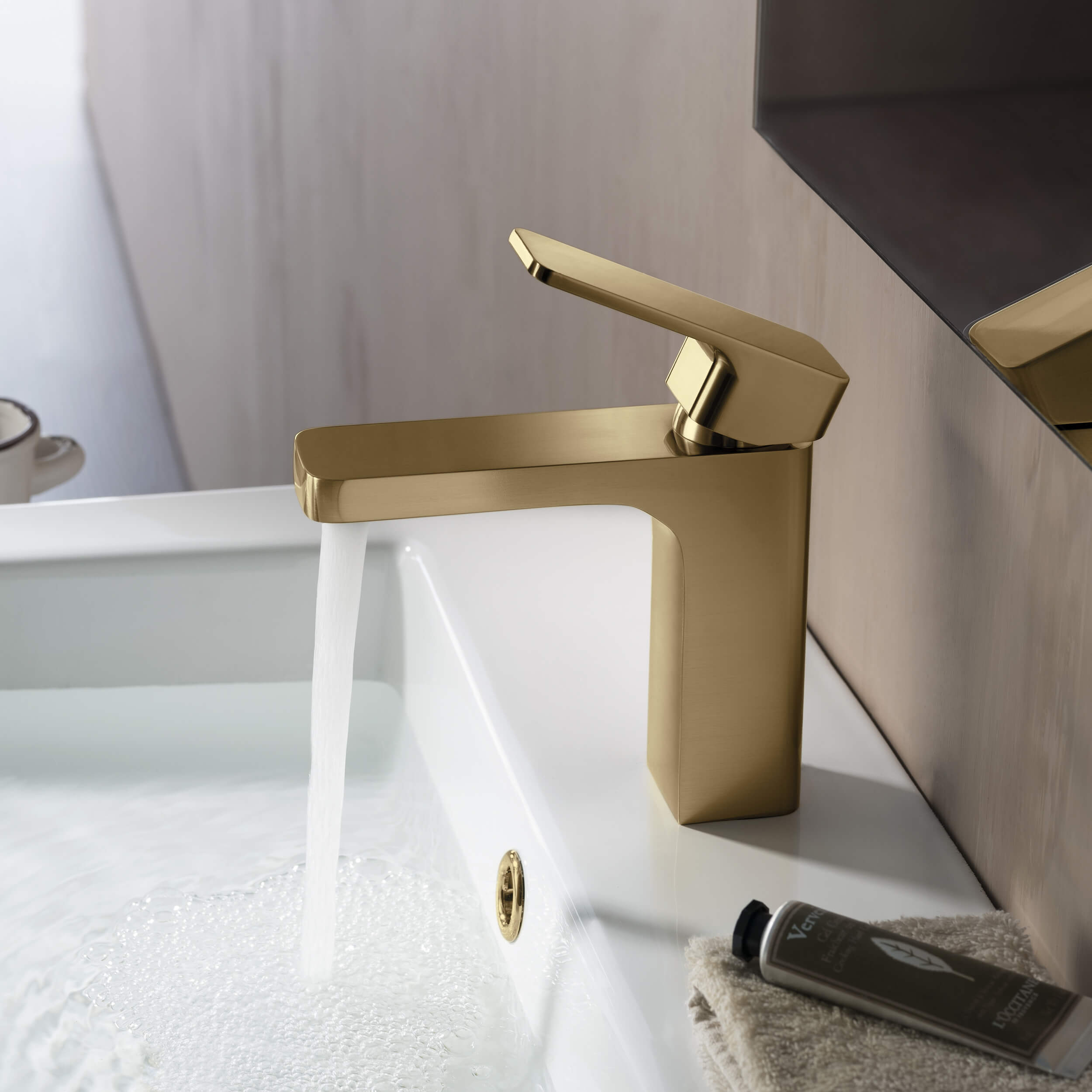 Blaze Single Handle Bathroom Vanity Sink Faucet with Pop Up Drain C-KB