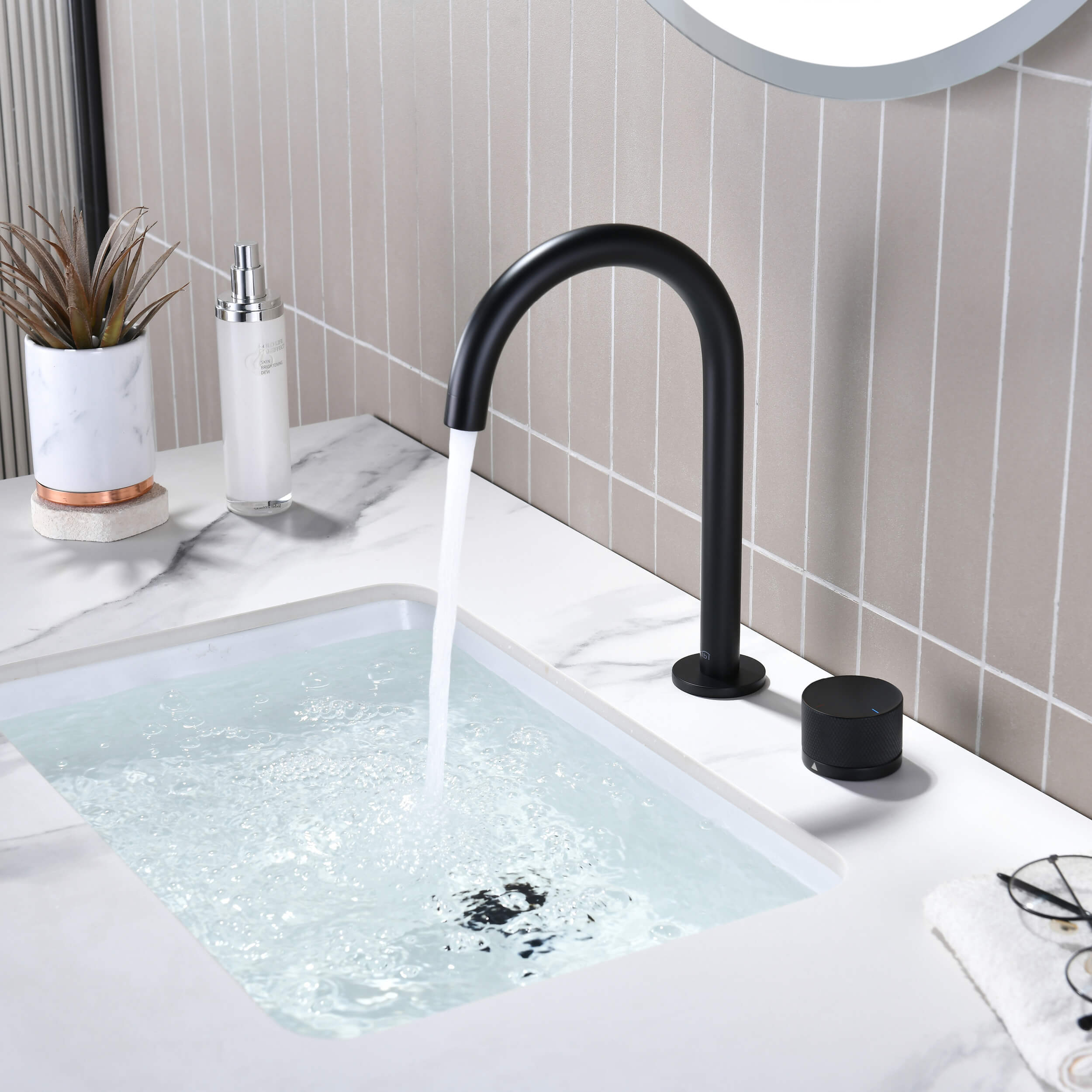 Circular X One Handle Two Holes Bathroom Vanity Sink Faucet with Drain Assembly - C-KBF1027