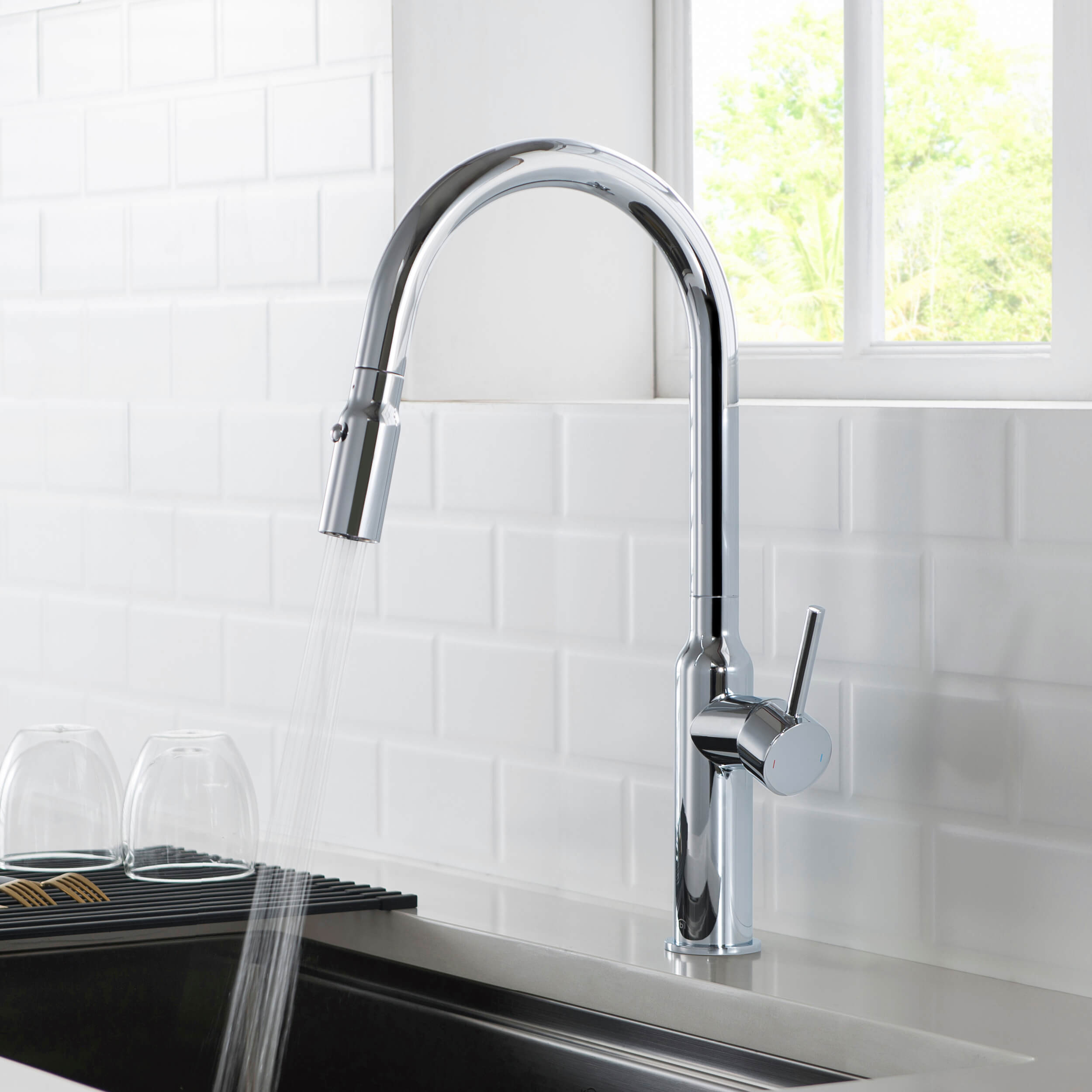Hilo Single Handle Pull Down Kitchen Sink Faucet - KKF2008