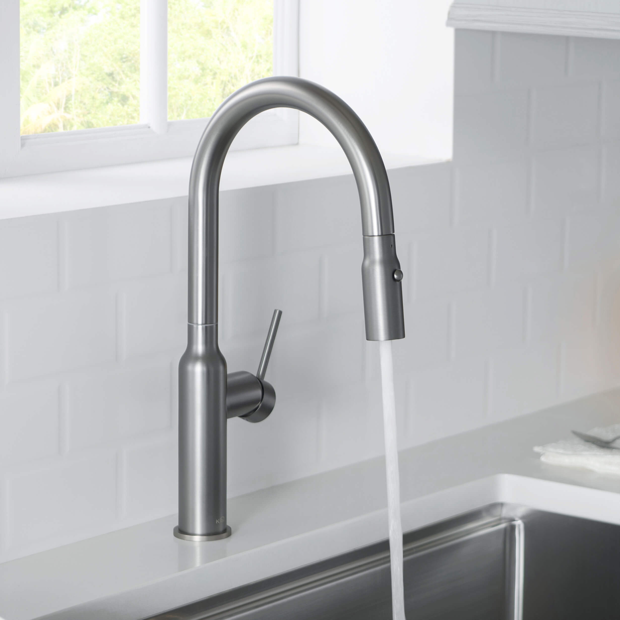 Hilo Single Handle Pull Down Kitchen Sink Faucet - KKF2008