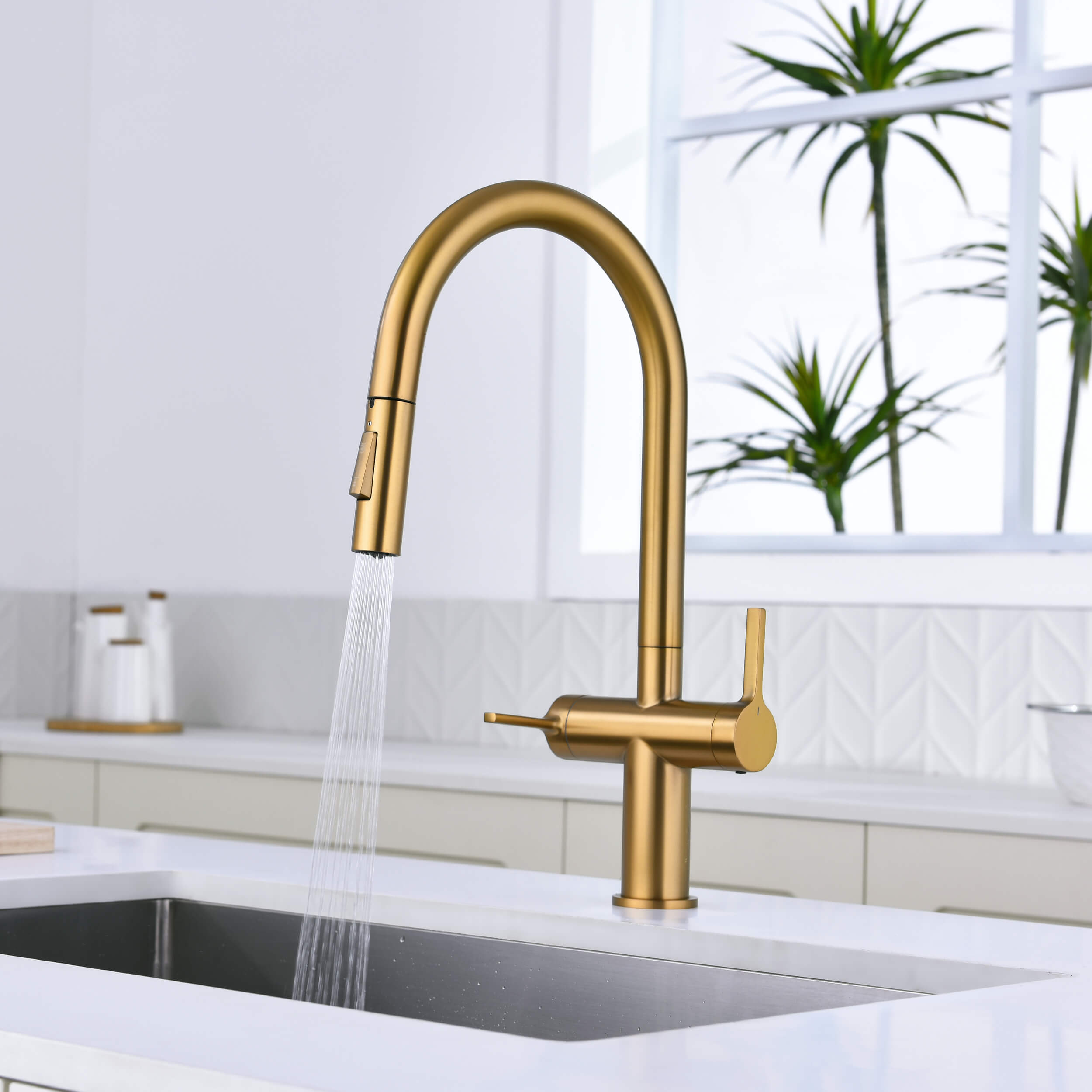 Novo Single Hole Two Handle Pull Down Kitchen Faucet - KKF2020